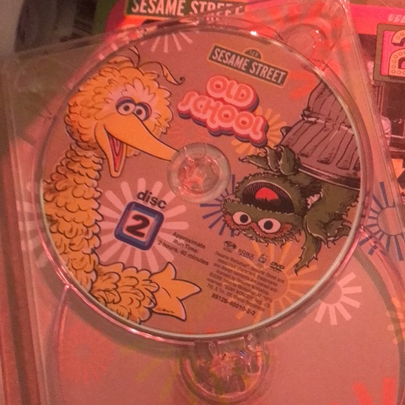 Old School Sesame Street 1969-74 Vol 1 Disk 2 and Vol 2 Disk 2 and 3 - Picture 7 of 7